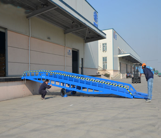 黑河移动式登车桥应用